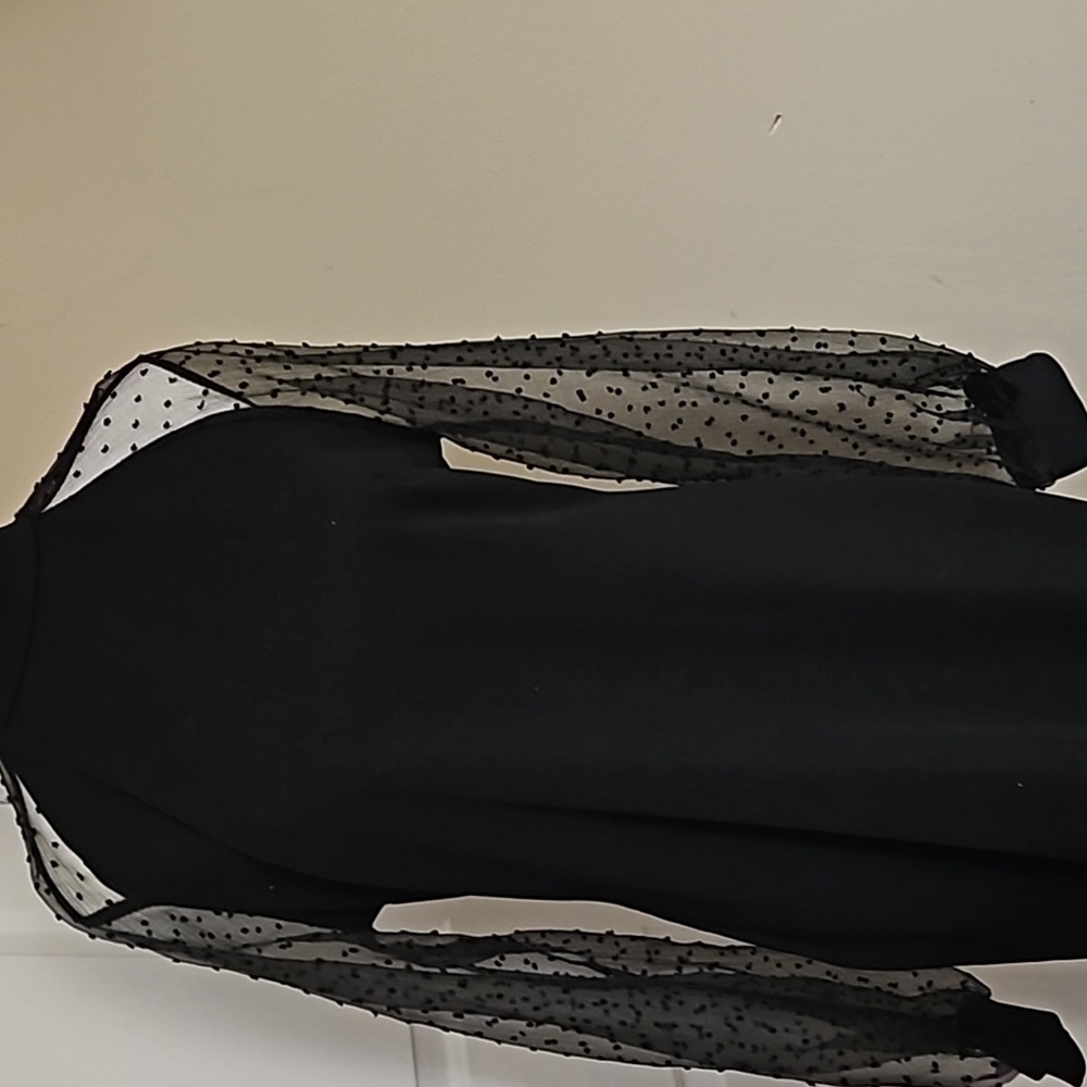 Dress - Picture 4 of 4